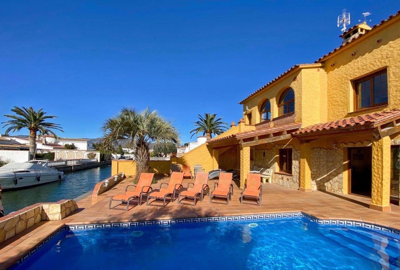 Ampuriahome Villa Hosting 15, Pool & Mooring Empuriabrava Ngoại thất bức ảnh