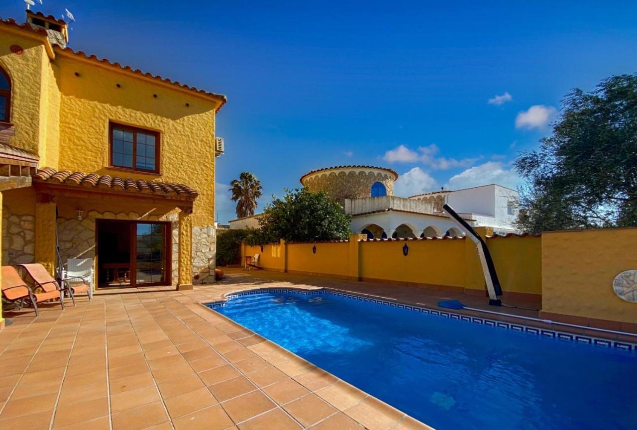 Ampuriahome Villa Hosting 15, Pool & Mooring Empuriabrava Ngoại thất bức ảnh