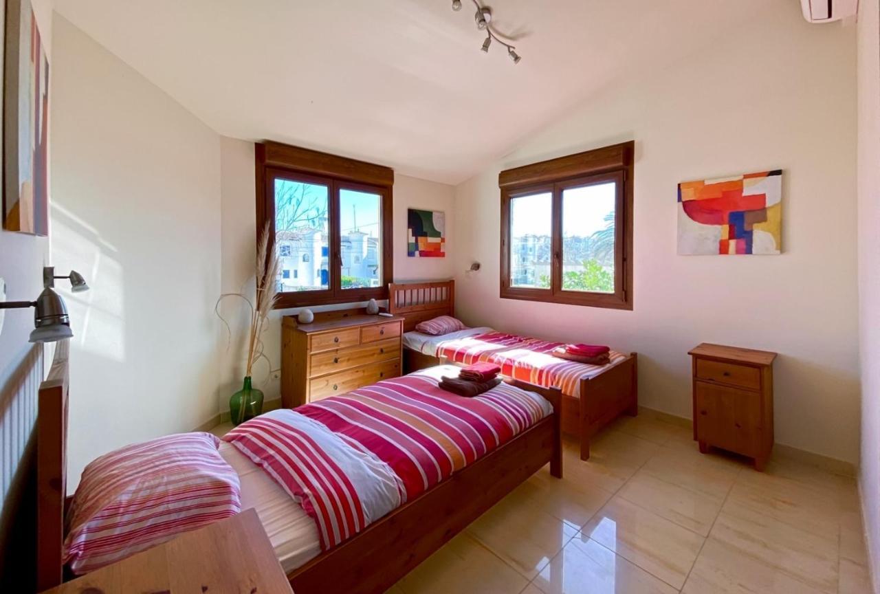 Ampuriahome Villa Hosting 15, Pool & Mooring Empuriabrava Ngoại thất bức ảnh