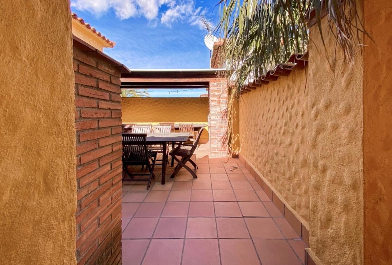 Ampuriahome Villa Hosting 15, Pool & Mooring Empuriabrava Ngoại thất bức ảnh